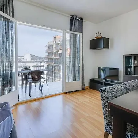 Apartment Condal 2 *