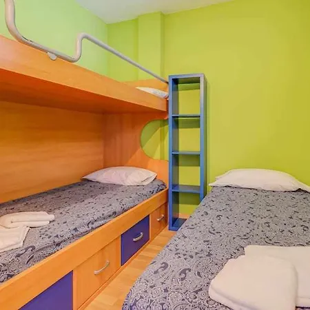 Condal 2 Apartment *