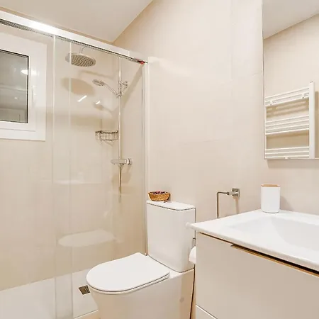 Apartment Condal 2 *